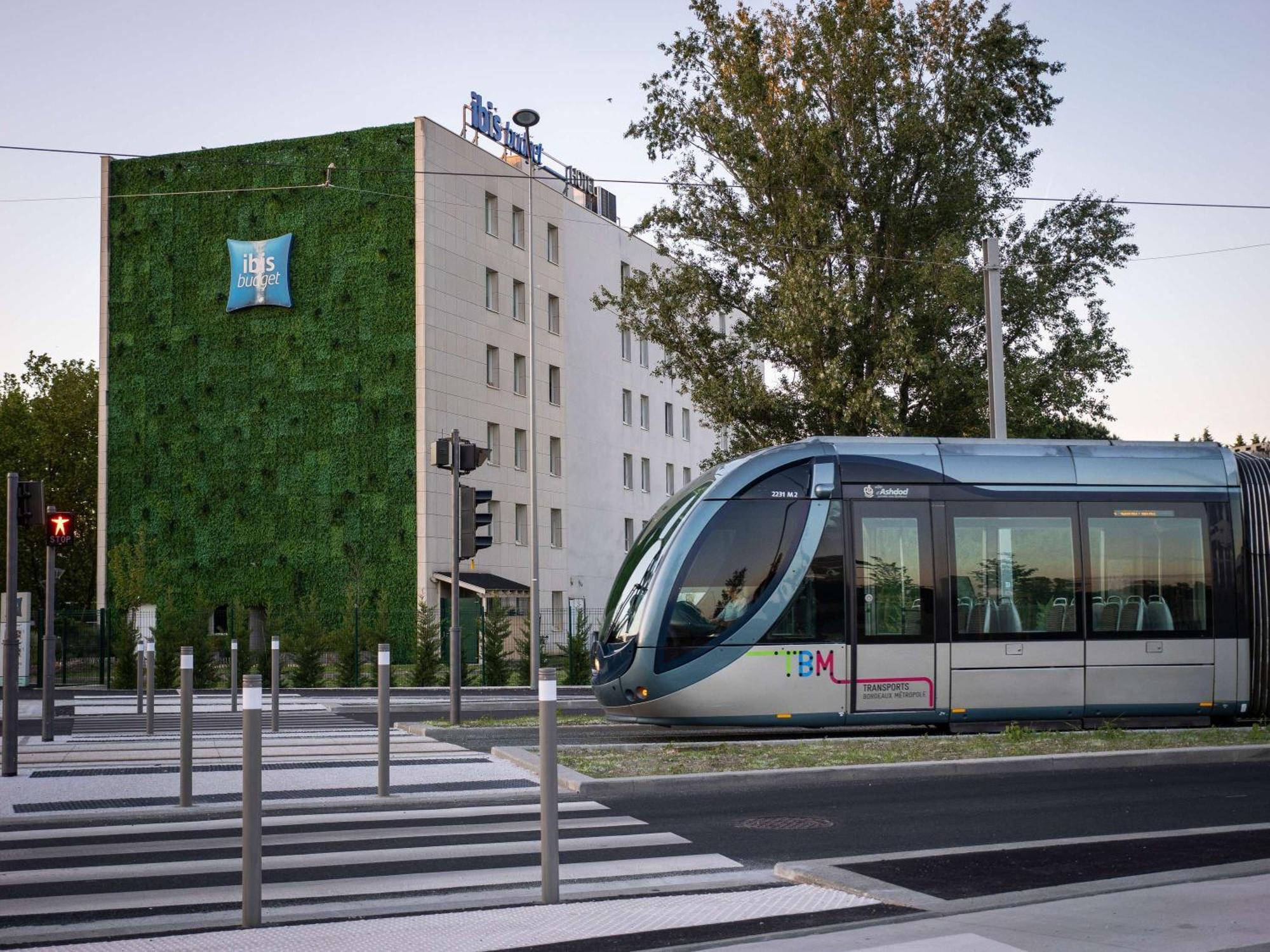 Ibis Budget Bordeaux Aeroport 2*